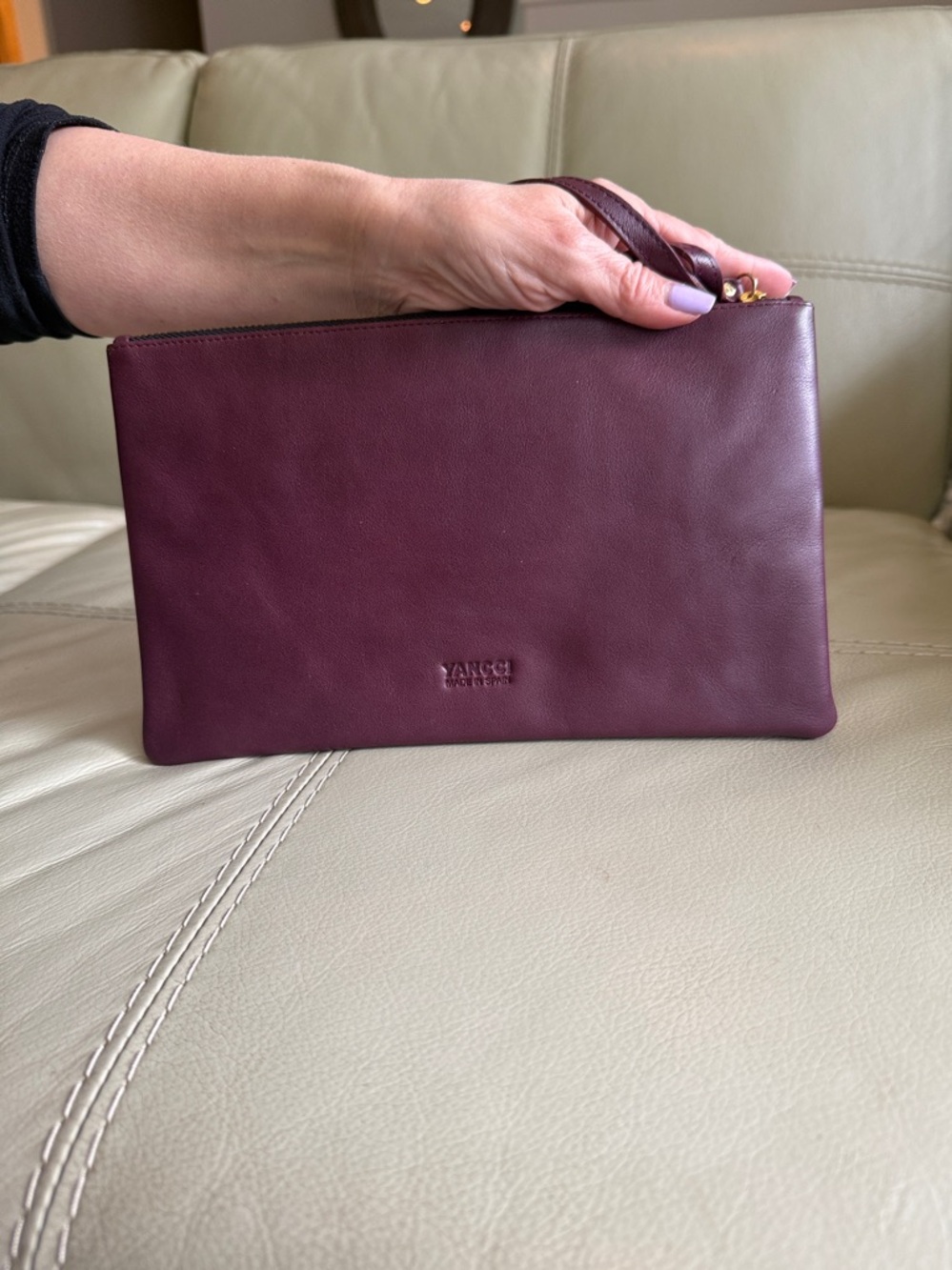 Wristlet Yancci "Diver Pouch" Burgundy Leather